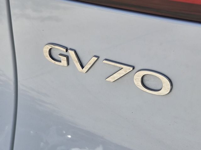 2024 Genesis Gv70 - $38,990