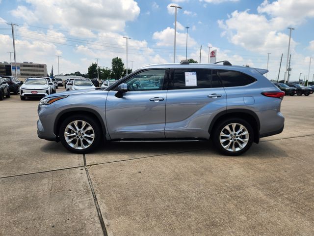 2021 Toyota Highlander Limited  at North Houston Mitsubishi