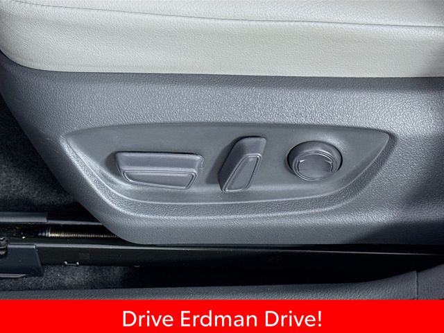 Used 2020 Toyota Camry Hybrid Sedan