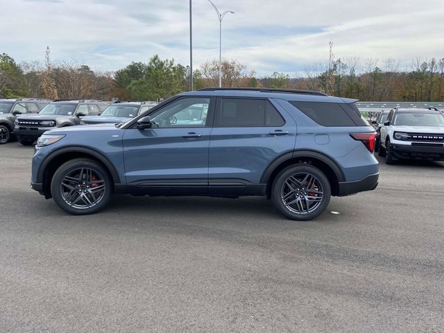 2025 Ford Explorer ST-Line 6