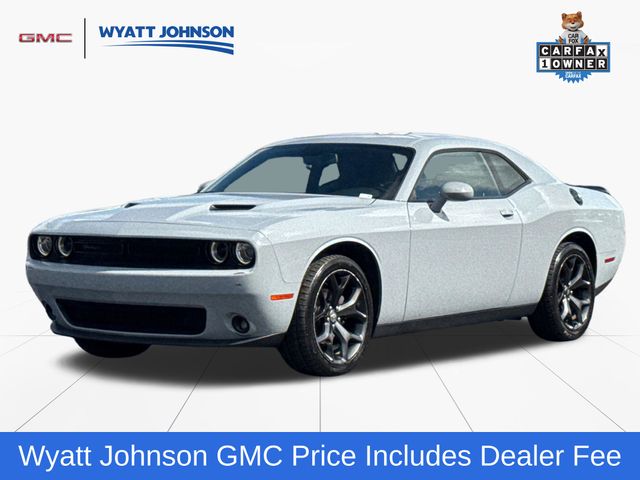  2020 Dodge Challenger SXT RWD   