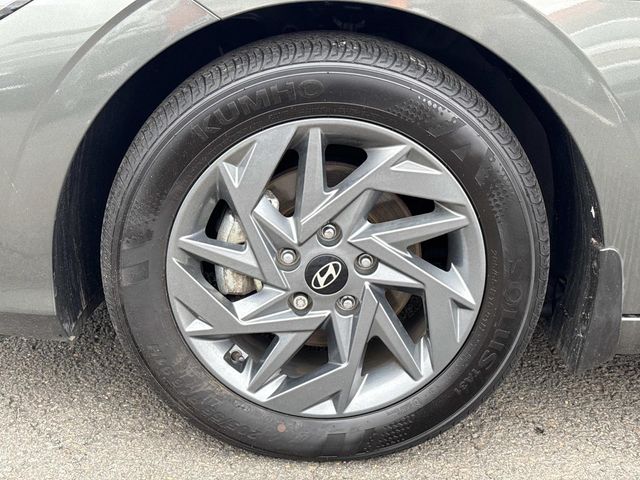 2024 Hyundai Elantra SEL - Photo 11