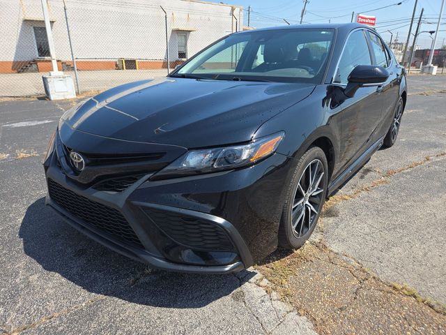 Used 2022 Toyota Camry Sedan