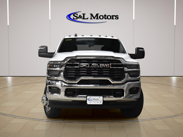 View vehicle photo 2