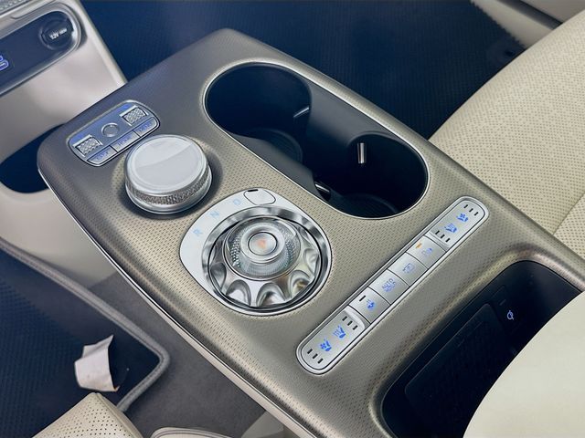 2024 Genesis GV60 Advanced 17