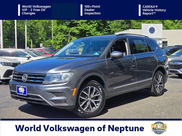 Platinum Gray Metallic 2020 Volkswagen Tiguan SE 4Motion SUV / Crossover All-Wheel Drive 8-Speed Automatic