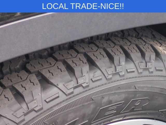 Used 2024  Land Rover S image 11