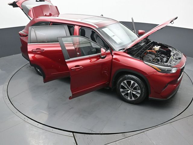 2023 Toyota Highlander Hybrid XLE 56