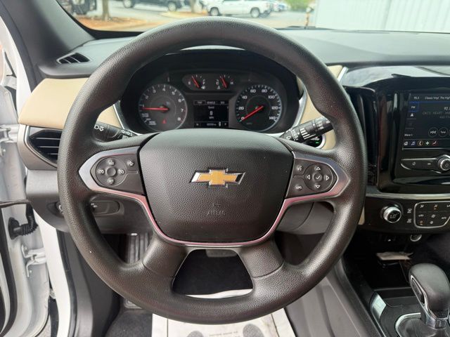 used 2023 Chevrolet Traverse car