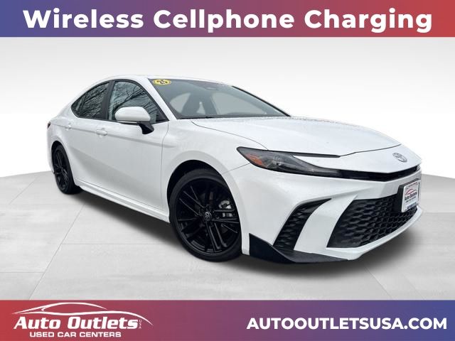 2025 Toyota Camry SE FWD