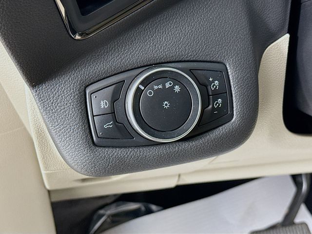 2017 Ford Escape Titanium photo