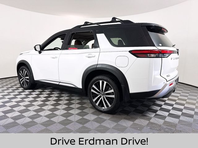 Used 2025 Nissan Pathfinder SUV
