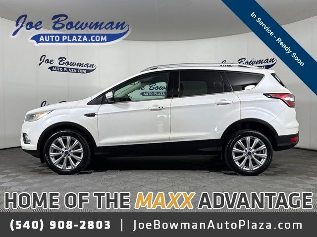 White Platinum Clearcoat Metallic 2017 Ford Escape SUV / Crossover All-Wheel Drive 6-Speed Automatic