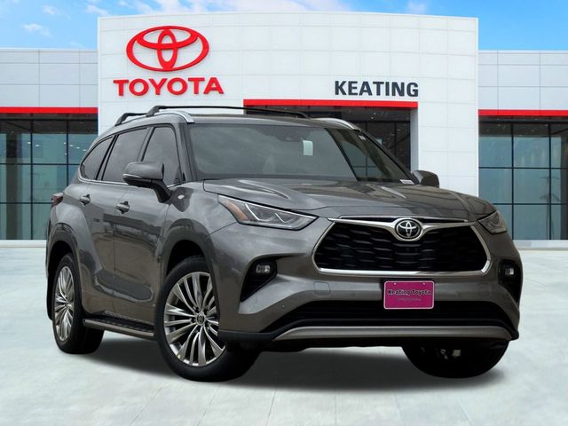 2025 Toyota Highlander Hybrid Platinum