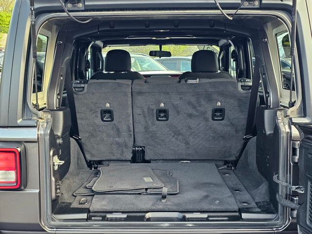 Used 2021 Gray Jeep Unlimited Rubicon image 17
