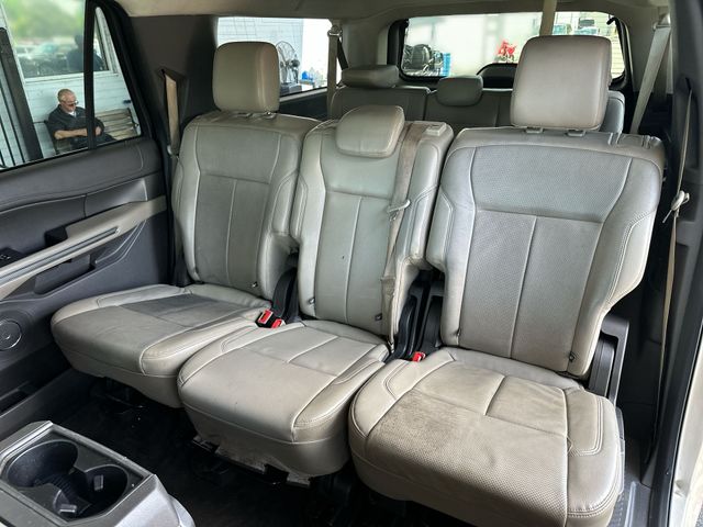 Used 2018 Gold Ford XLT image 22