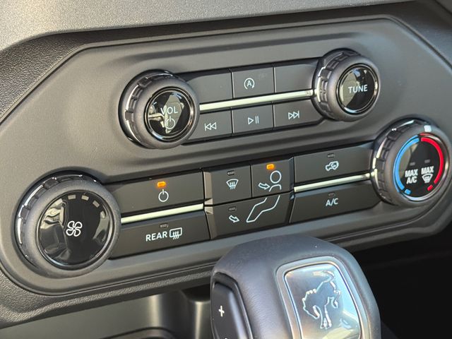 New 2025 Gray Ford Big Bend image 22