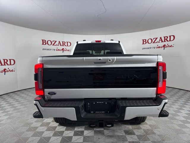 2025 Star White Metallic Tri-Coat Ford Super Duty F-350 SRW Platinum 4X4 Truck