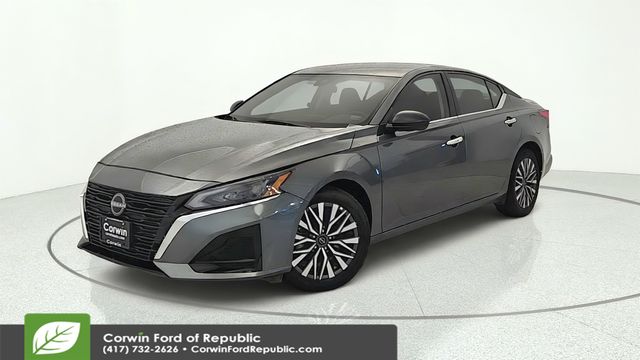 Gray (Gun Metallic) 2025 Nissan Altima Sedan Front-Wheel Drive Continuously Variable Transmission