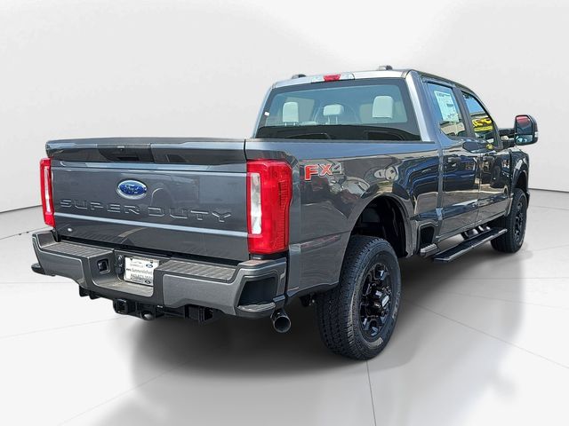 New 2026 Gray Ford XL image 3