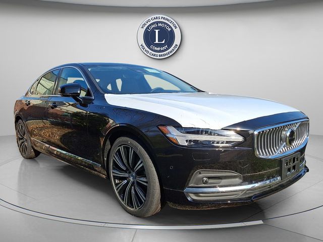 Onyx Black Metallic 2025 Volvo S90 B6 Plus AWD Sedan All-Wheel Drive Automatic