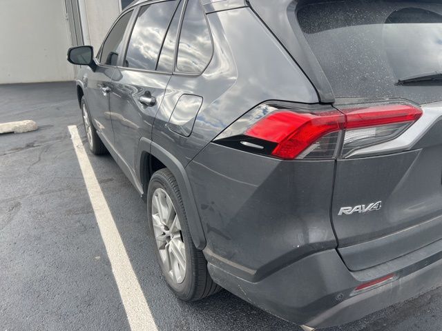 2021 Toyota RAV4 Limited 4