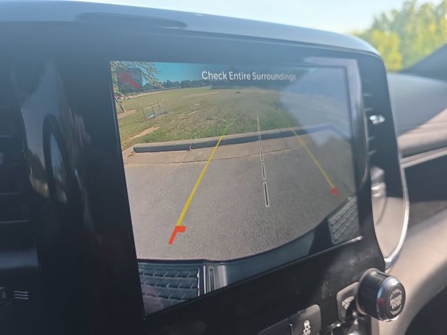 Used 2022 Diamond Black Ram Laramie image 23