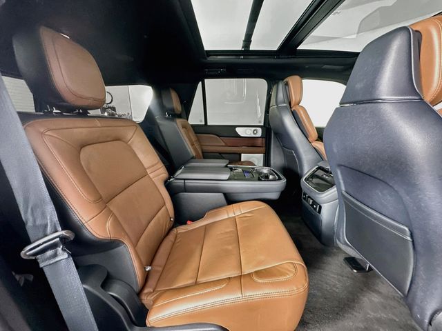 Thumbnail: 2023 Lincoln Navigator - 26