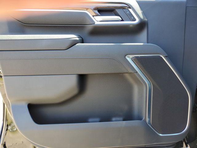 2026 Chevrolet Silverado 2500 Crew Cab 4WD Pickup for sale #T1194840 - photo 22