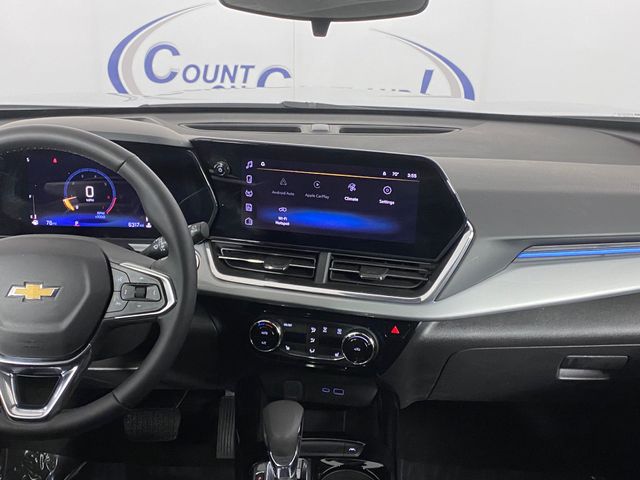 2025 Chevrolet Trax LT photo