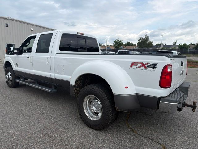 Used 2012 White Ford Lariat image 6