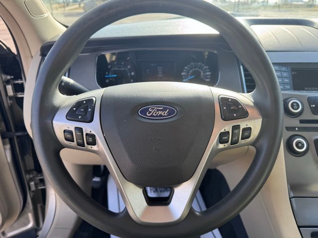 2018 Ford Taurus SE