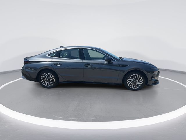 Used 2024 Gray Hyundai Limited image 9