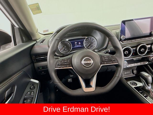 2025 Nissan Sentra SR - Photo 11