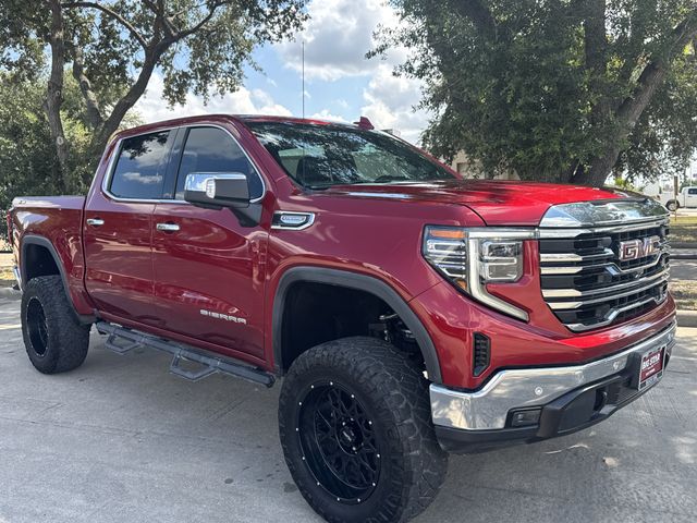 2023 GMC Sierra 1500 SLT - 11