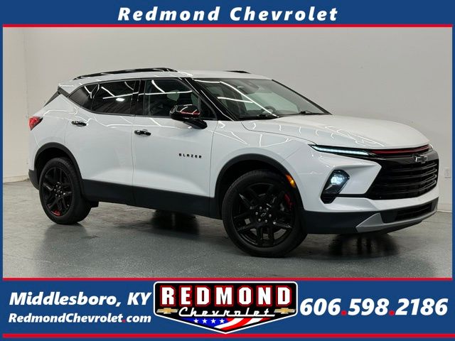 Summit White 2023 Chevrolet Blazer SUV / Crossover Front-Wheel Drive 9-Speed Automatic Overdrive