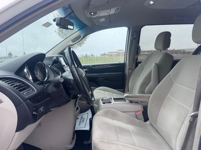 2012 Chrysler Town & Country Touring