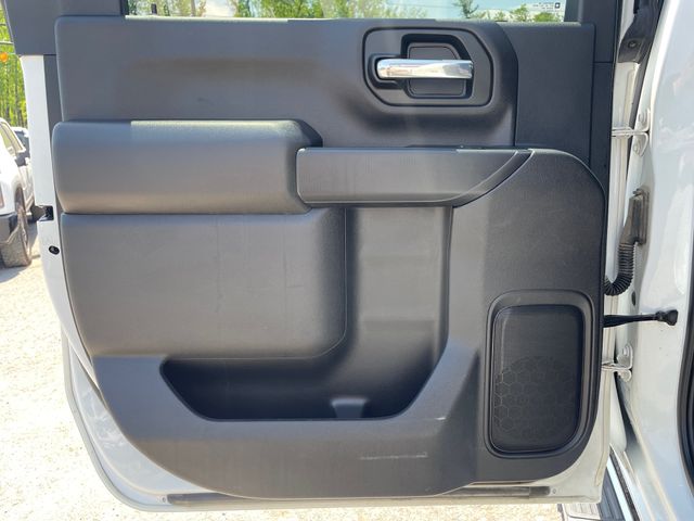 2023 Chevrolet Silverado 2500HD LT - Summit White exterior view 11