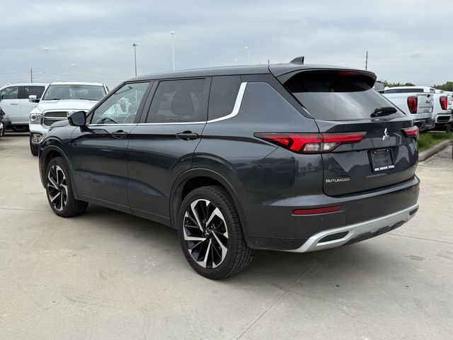 2024 Mitsubishi Outlander SE Black at Emmons Autoplex