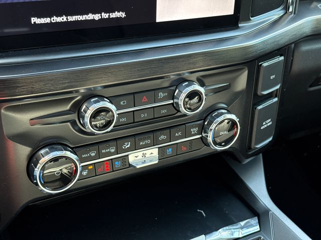 New 2026 Gray Ford Lariat image 28