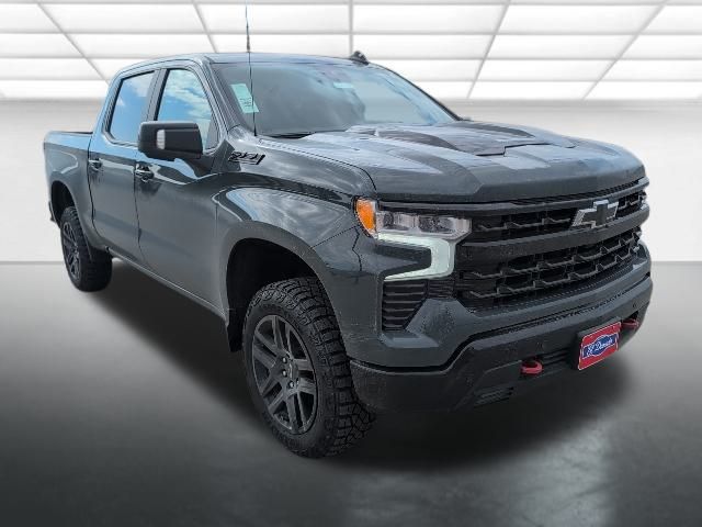 2026 Chevrolet Silverado 1500 LT Trail Boss Crew Cab 4WD