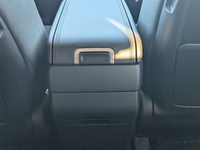 New 2026 White Hyundai SE image 25