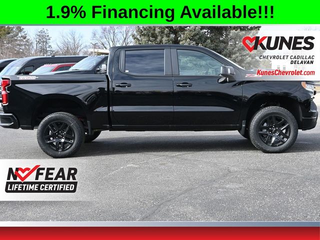 View vehicle photo 3