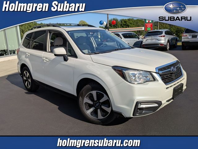 Crystal White Pearl 2017 Subaru Forester SUV / Crossover All-Wheel Drive 6-Speed Manual