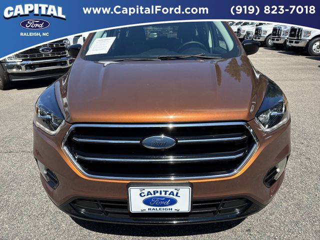 Used 2017 Red Ford SE image 10