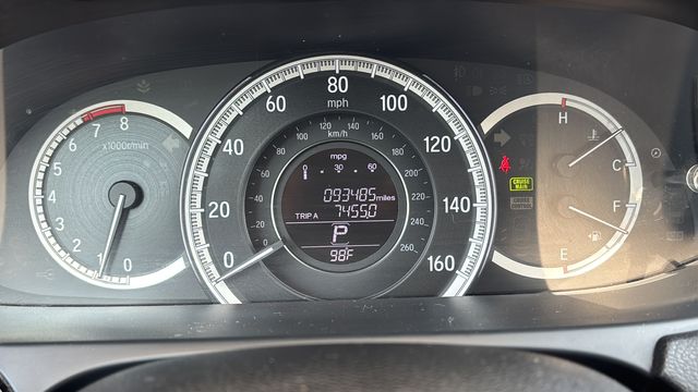 Used 2016  Honda LX image 13