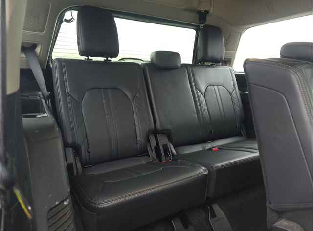 2021 White Ford Expedition Platinum 4X4 SUV