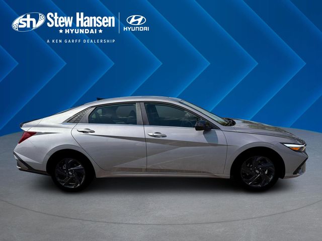 New 2026 Gray Hyundai SEL Sport image 9