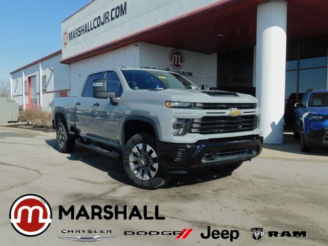2025 Chevrolet Silverado 2500HD Custom Crew Cab 4WD