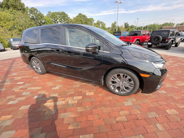Used 2025 Honda Odyssey Van